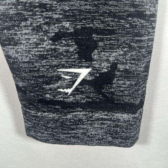 Gymshark Grey Camouflage Athletic Seamless Leggings - Picture 6 of 8